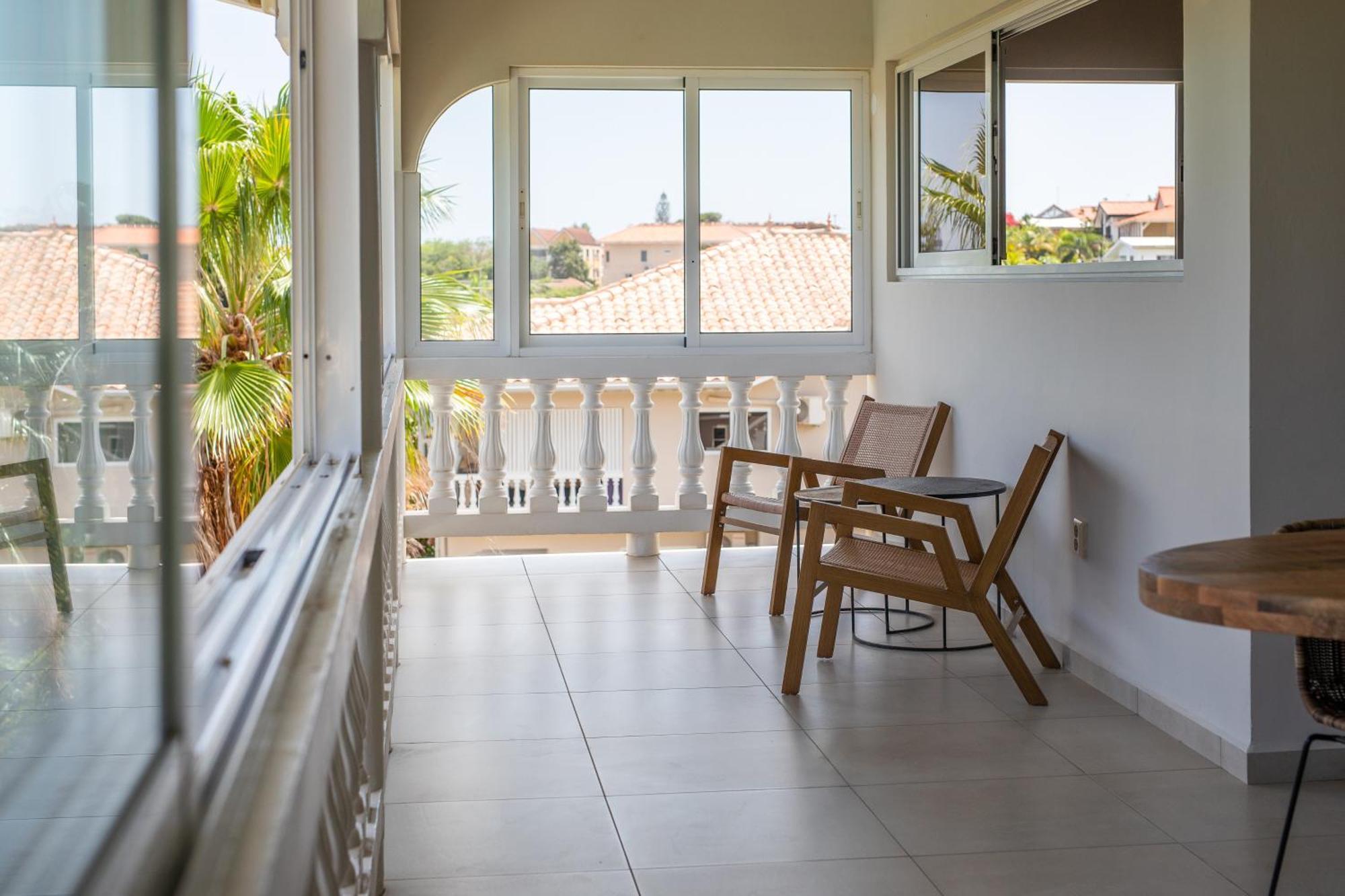 Jt Curacao Apartments Jan Thiel Extérieur photo